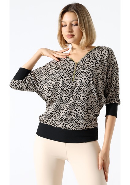 Rundu Kadın Fermuar Detaylı Yarasa Truvakar Kollu Leopar Jakarlı Örme Bluz & Penye Bluz - Bej modelleri