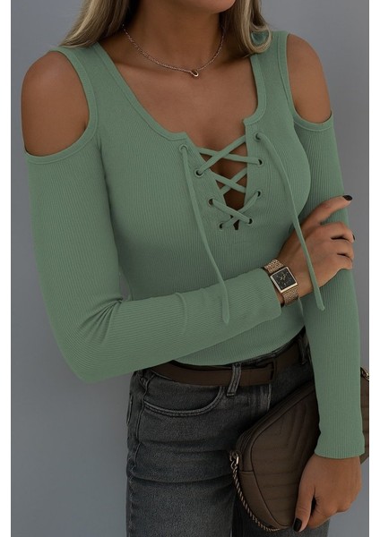 Kadın Omuzlardan Açık Uzun Kollu Bağcıklı Kaşkorse Bluz modelleri