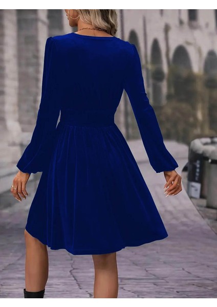 Kadın Uzun Kollu Kruvaze Yaka Beli Lastikli Kiloş Kadife Elbise modelleri