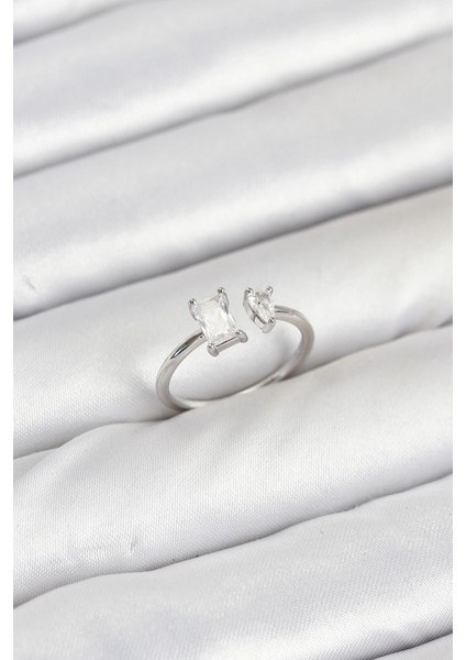 Pirinç Gold Renk Zirkon Taşlı Kadın Yüzük