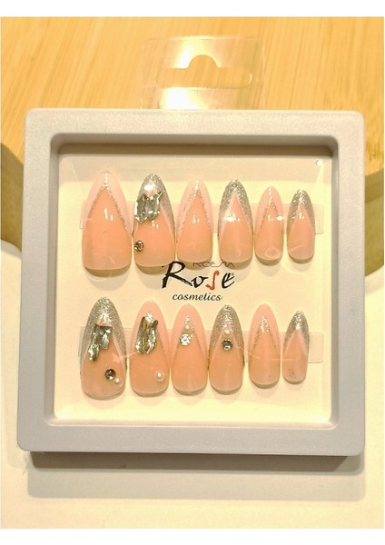 Lüks Tasarım Taşlı Yapay Tırnak