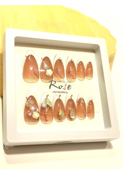 Lüks Tasarım Taşlı Yapay Tırnak