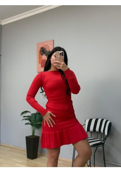 Kadın Bisiklet Yaka Uzun Kol Etek Ucu Fırfırlı Triko (Polyenit) Mini Boy Elbise