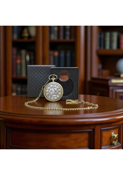 Kişiye Özel Kutulu Analog Motifli Antika Görünümlü Quartz Köstekli Saat