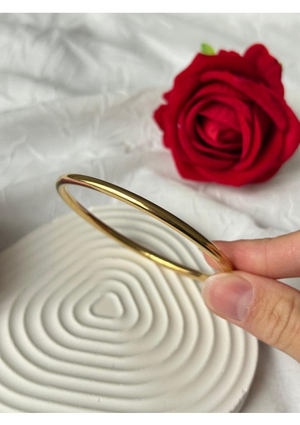 Altın Renk Bombe Ajda Bilezik Şık Kadın Bilezik 65 mm Sevgiliye Hediye Kutuluu