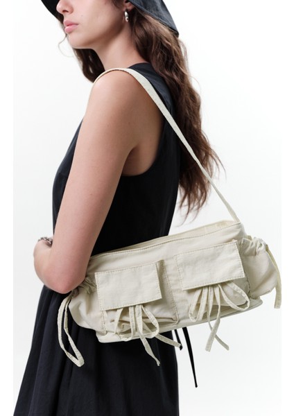 Cep Detaylı Bağcıklı Çanta Sarı fiyatları