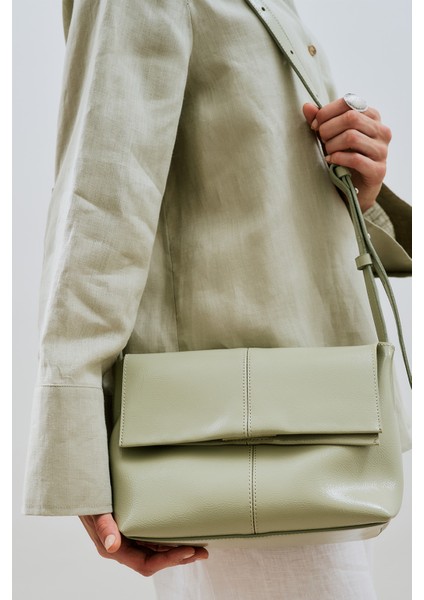 Kapaklı Deri Çanta Yeşil