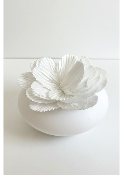 Lora Çiçek Broş Ekru