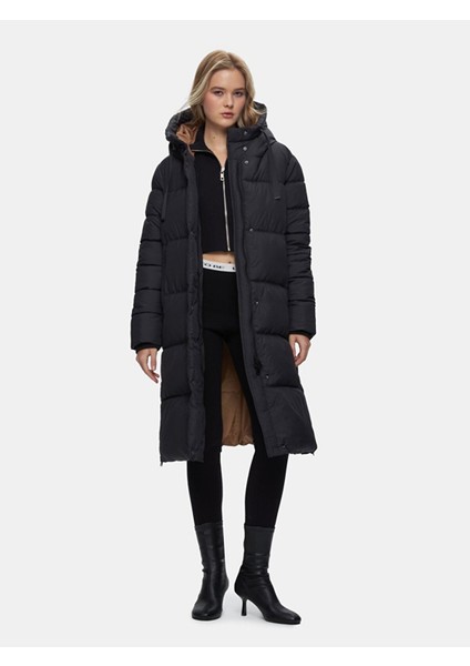 Uzun Kapüşonlu Şişme Siyah Mont