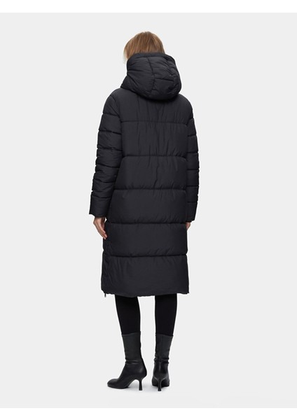 Uzun Kapüşonlu Şişme Siyah Mont modelleri