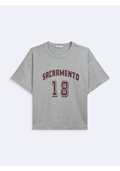 Kısa Kollu Bisiklet Yaka Slogan Baskılı Gri T-Shırt fiyatları