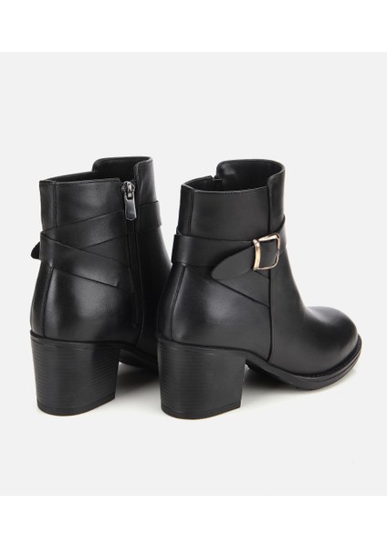01BOH314570A100 KADIN Deri Siyah Tokalı Bilekte Topuklu Bot fırsatları