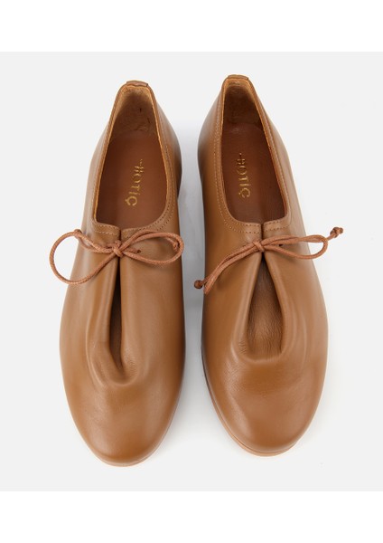 01AYH315430A340 KADIN Deri Açık Kahverengi Yumuşak Bağcıklı Babet