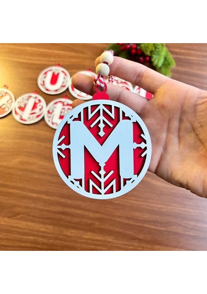 11 Harfli Kırmızı Beyaz Ipli Mutlu Yıllar Yazılı Ahşap Yılbaşı Ağaç Süsü fiyatları