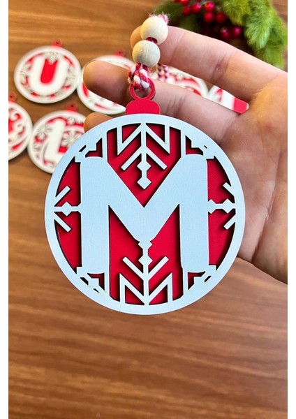 11 Harfli Kırmızı Beyaz Ipli Mutlu Yıllar Yazılı Ahşap Yılbaşı Ağaç Süsü indirimleri