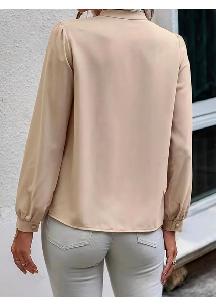 Kadın Uzun Kollu Yakalı Yakadan Bağcıklı Düğmeli Sandy Bluz indirimleri