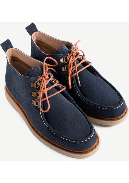 Retro Görünümlü Bağcıklı Bot