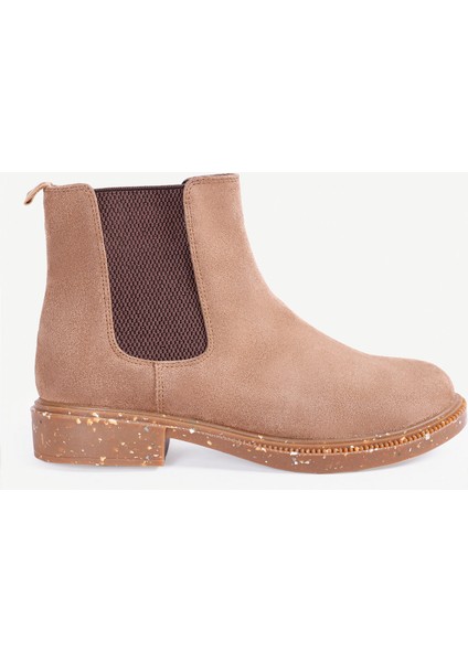 Geridönüşüm Tabanlı Lastikli Bot