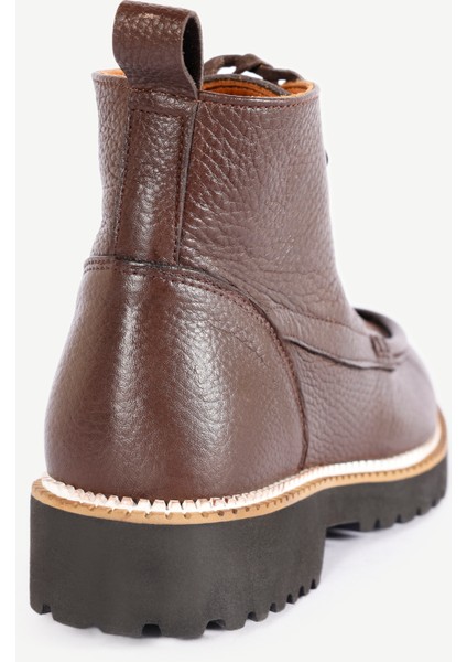 Tay Tüyü Detaylı Deri Bot