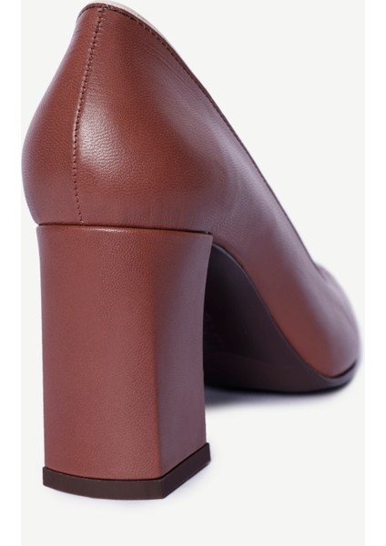 Özel Üretim Yumuşak Deri Topuklu Ayakkabı