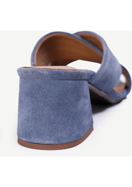 Yumuşak Tabanlı Çapraz Deri Topuklu Terlik