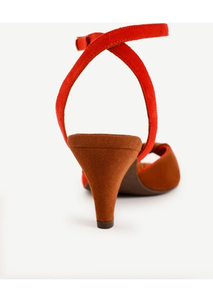 Çapraz Renk Detaylı Deri Topuklu Ayakkabı