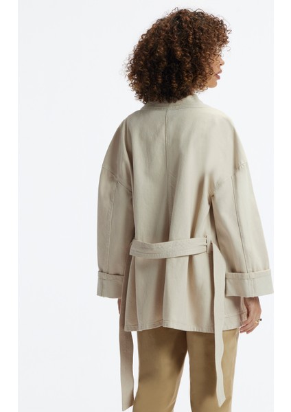 Kemer Detaylı Non Denim Pardösü