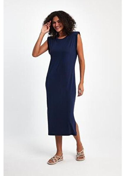 Kadın Omzu Vatkalı Modal Elbise Şık Silüet ile Özel Günler İçin Tasarlandı