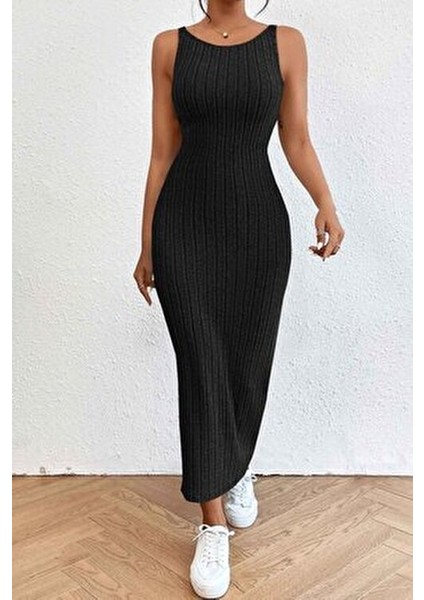 Siyah Tank Elbise Sırt Dekolteli Diz Altı Vücuda Oturan Günlük Stil
