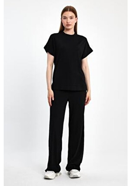 Kadın İkili Takım Düz Desenli Rahat Silüet Günlük Stil İçin Tasarlandı