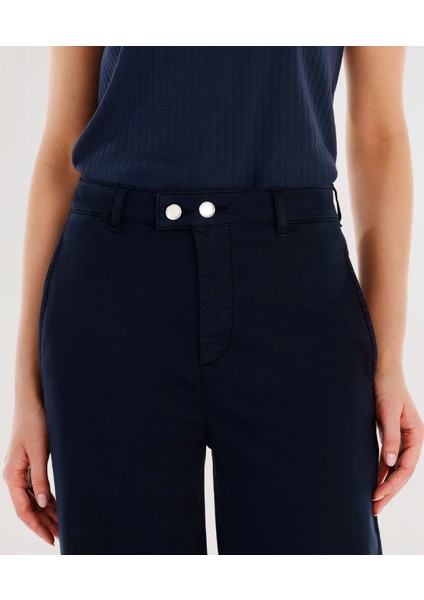 Kemer Detaylı Yüksek Bel Rahat Kalıp Pantolon