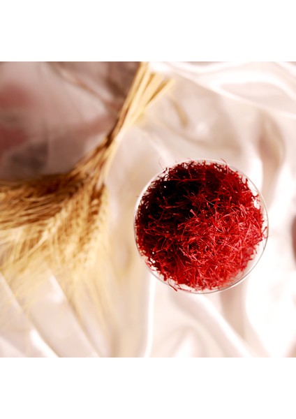 Organik İran Safranı 5 gr Süper Negin + 1 Havan