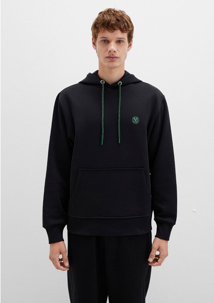 Mavi Logo Nakışlı Kapüşonlu Siyah Sweatshirt 065809-900