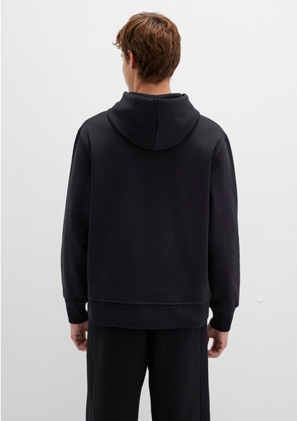 Mavi Logo Nakışlı Kapüşonlu Siyah Sweatshirt 065809-900