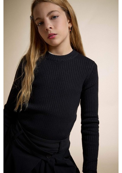 Kız Çocuk Fitted Bisiklet Yaka Triko Kazak E9849A825AU