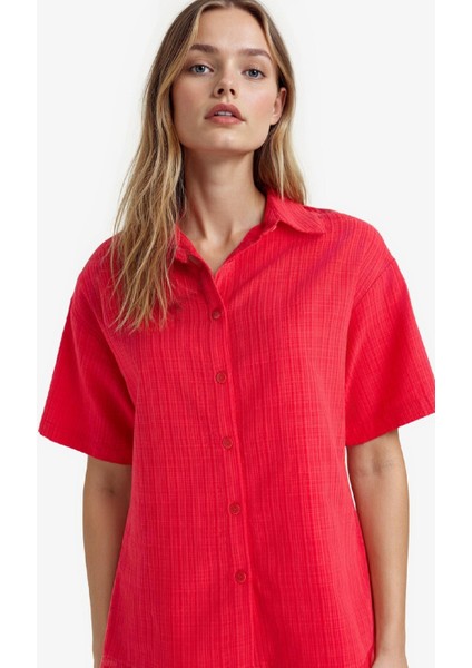 Oversize Geniş Kalıp Basic Düz Kırmızı Kısa Kollu Gömlek A9135AX25SM modelleri