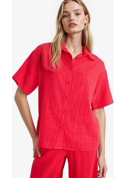 Oversize Geniş Kalıp Basic Düz Kırmızı Kısa Kollu Gömlek A9135AX25SM indirimleri
