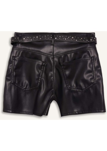 Normal Bel Kısa Paça Suni Deri Şort G1666AX25WN modelleri