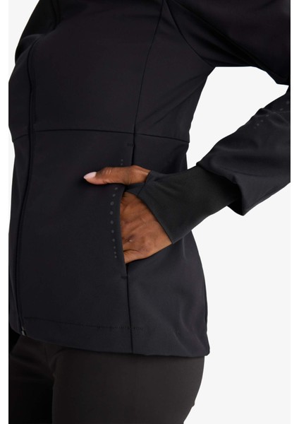 Fit Su İtici Softshell Slim Fit Dar Kesim Kapüşonlu Fermuarlı Cepli Mevsimlik Yağmurluk C4951AX25AU indirimleri