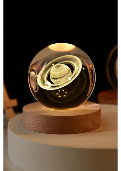 Ahşap Tabanlı Satürn Figürlü LED Işıklı Küre