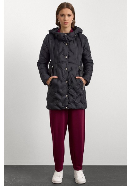 Kapüşonlu Cebi Fermuar Detaylı Desenli Şişme Mont Siyah 6394 modelleri