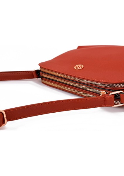 Kadın Suni Deri Ayarlanabilir Çapraz Askılı 4 Bölmeli ve Metal Fermuarlı Omuz Çantası Taba fırsatları