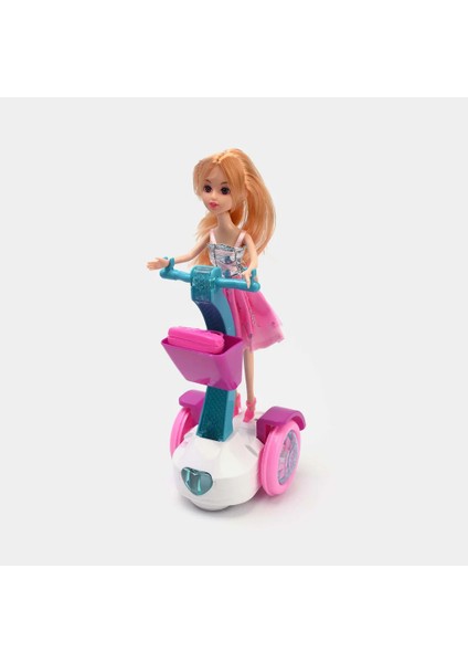 Işıklı Sesli Pilli Ginger Araçlı Oyuncak Bebek (Item Kod : ZR126)