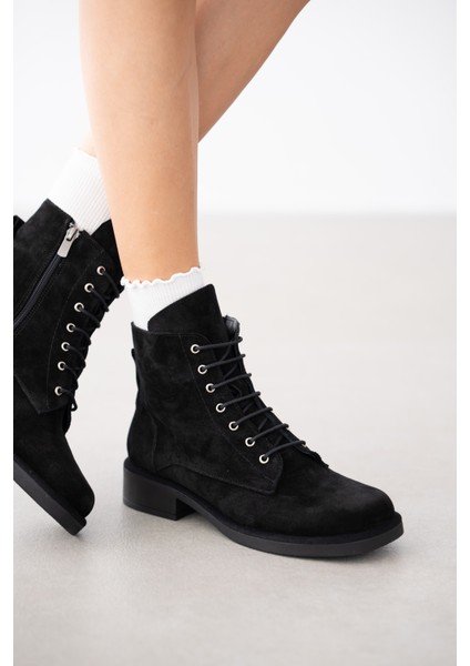 Sivora Hakiki Deri Bağcıklı ve Yandan Fermuarlı Küt Burun Kadın Bot- Siyah Süet