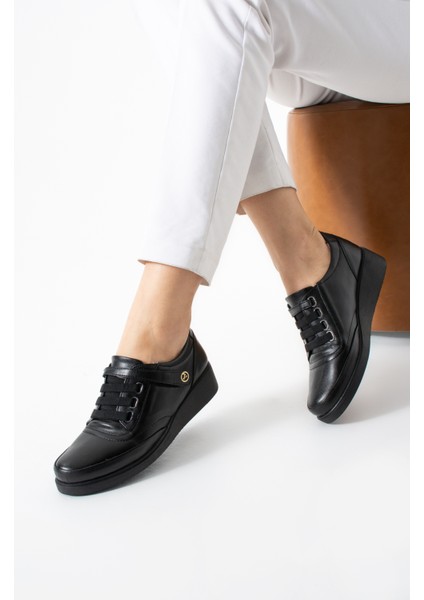 Kadın Siyah Ortopedik Klasik Ayakkabı Içi Hakiki Deri Anne Ayakkabısı Günlük Ayakkabı Dolgu Topuklu Anne Babet