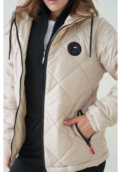 Su ve Rüzgar Geçirmez Jel Elyaflı Kapitone Cepli Spor Mont