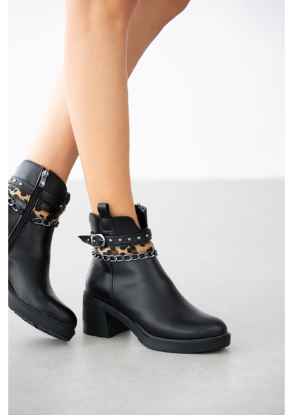 Shoy Leopar Zincir Aksesuarlı Kadın Bot-Siyah