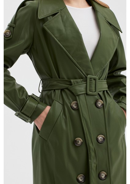 Kadın Kruvaze Kapama Cep ve Apolet Detaylı Deri Trençkot indirimleri