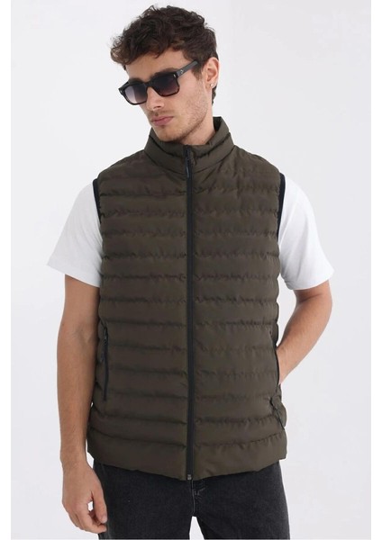 İçi Astarlı Su ve Rüzgar Geçirmez Cepli Erkek Yelek