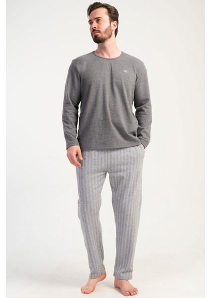 Erkek Füme Renk Uzun Kollu Bisiklet Yaka Jakarlı Pijama Takımı C1T0N0105